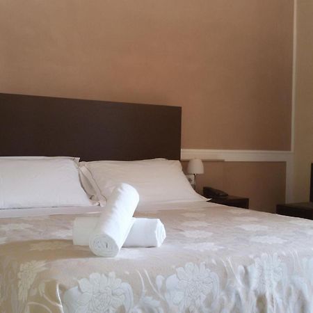 Relais Del Borgo Hotel & Spa 4 Stelle Staffolo Номер фото