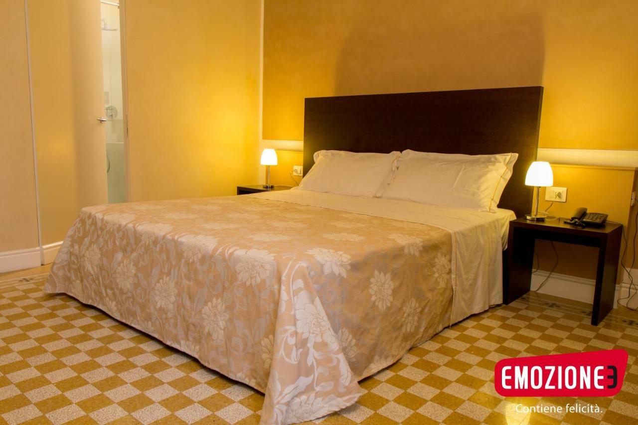 Relais Del Borgo Hotel & Spa 4 Stelle Staffolo Екстер'єр фото